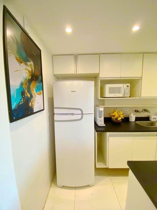Exclusive Beachfront Penthouse: Private Pool, Amazing View Apartamento